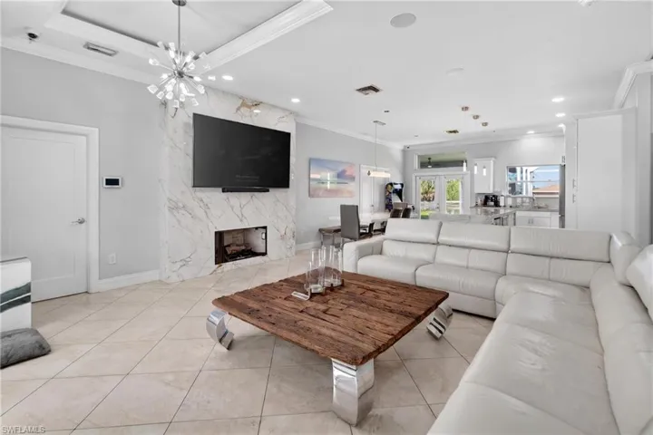 2863 Everglades Blvd N, Naples, Florida 34120