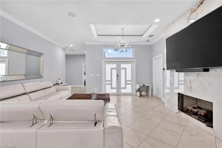 2863 Everglades Blvd N, Naples, Florida 34120