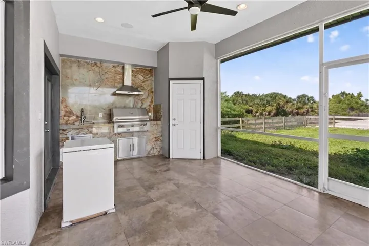 2863 Everglades Blvd N, Naples, Florida 34120