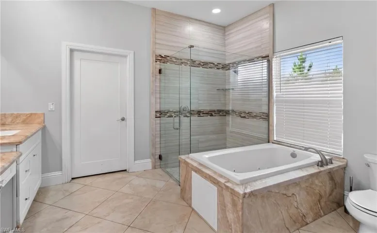 2863 Everglades Blvd N, Naples, Florida 34120