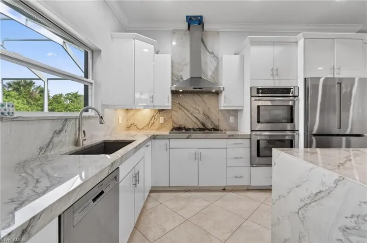 2863 Everglades Blvd N, Naples, Florida 34120