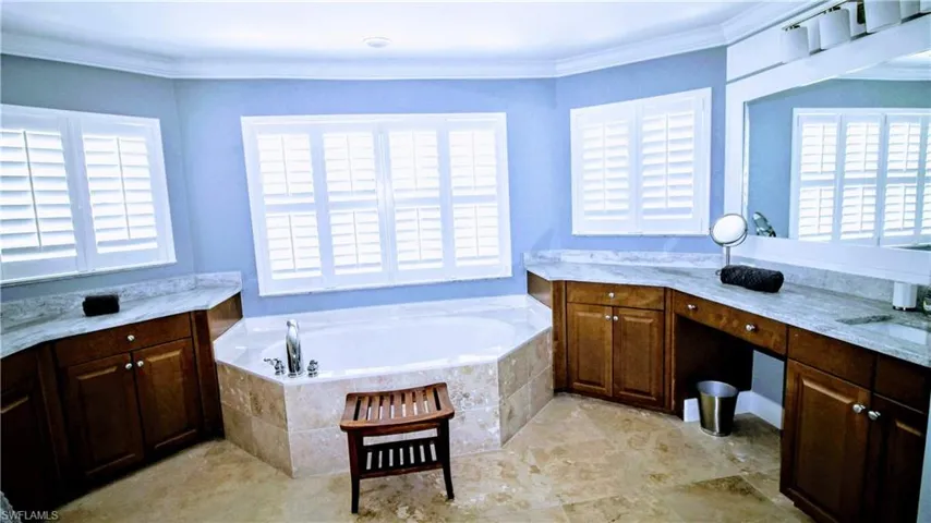 3328 SE 17th  PL, Cape Coral, FL 33904
