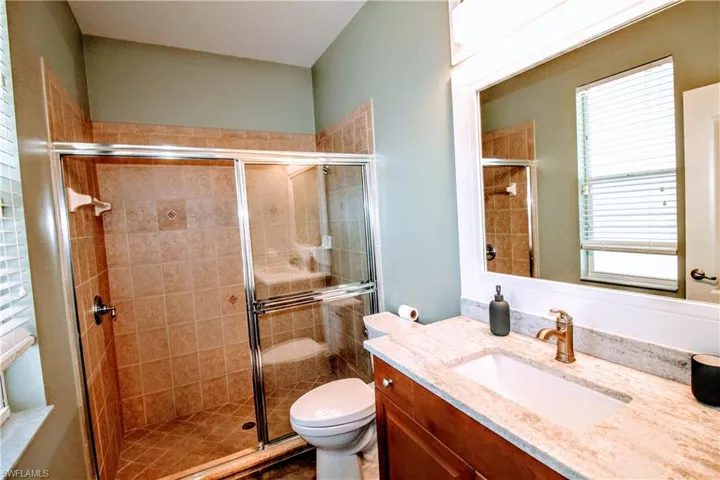 3328 SE 17th  PL, Cape Coral, FL 33904