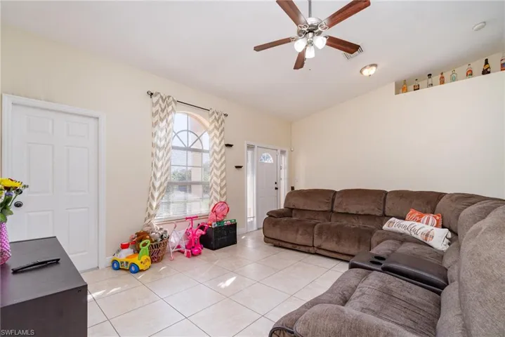 2506 8th St Sw, Lehigh Acres Fl 33976