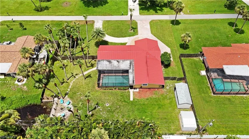 Drone / aerial view