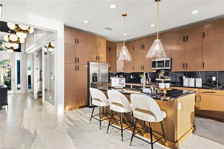 2769  Rockwood  LN, Naples, FL 34112