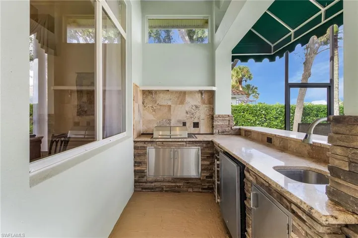 Outdoor Kitchen