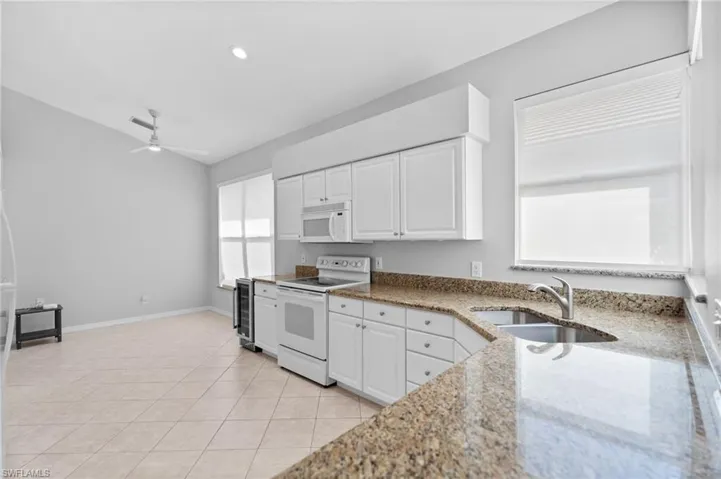 1717  Winding Oaks  WAY, Naples, FL 34109