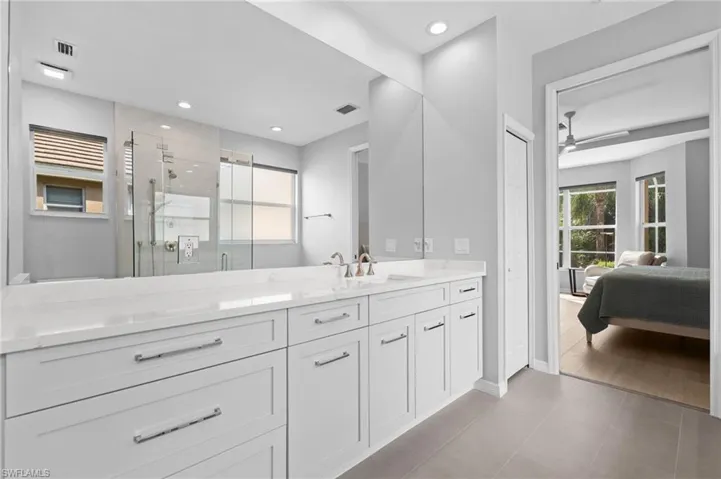 1717  Winding Oaks  WAY, Naples, FL 34109