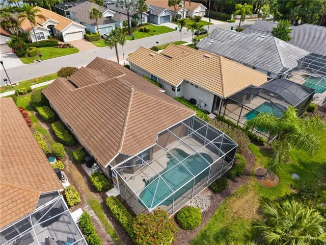 1717  Winding Oaks  WAY, Naples, FL 34109