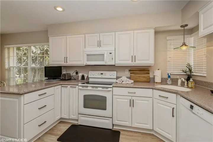 2608 Sailors Way 122, Naples, Florida 34109