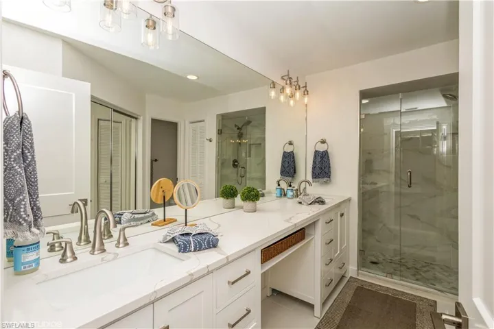 2608 Sailors Way 122, Naples, Florida 34109