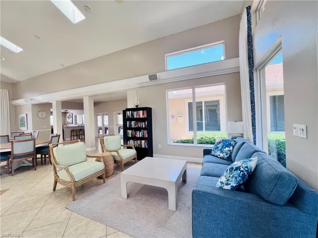 3250 Crown Pointe Blvd 101, Naples, Florida 34112