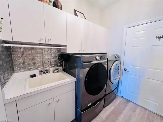 3250 Crown Pointe Blvd 101, Naples, Florida 34112