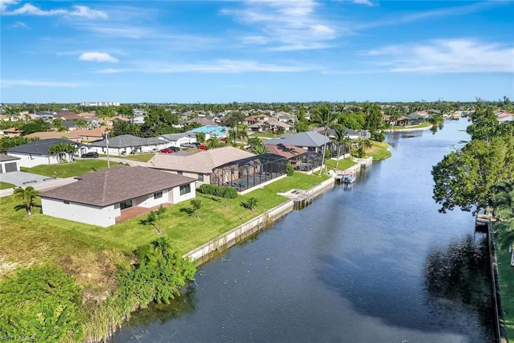 2721 Sw 11th Ave, Cape Coral, Florida 33914
