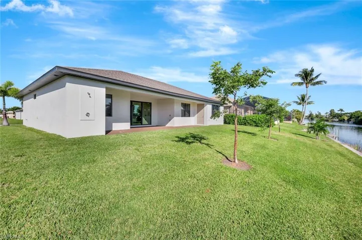 2721 Sw 11th Ave, Cape Coral, Florida 33914