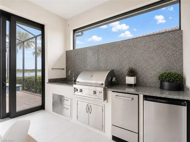 10264 Porto Romano Dr, Miromar Lakes, Florida 33913