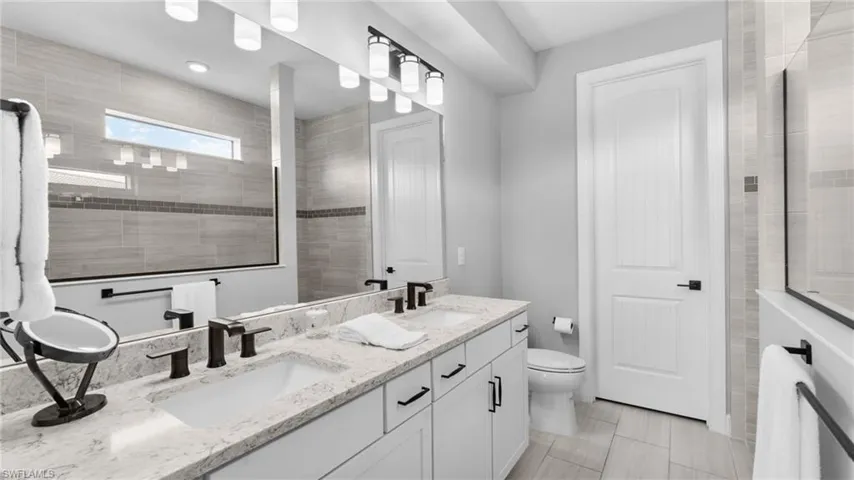 Dual sinks