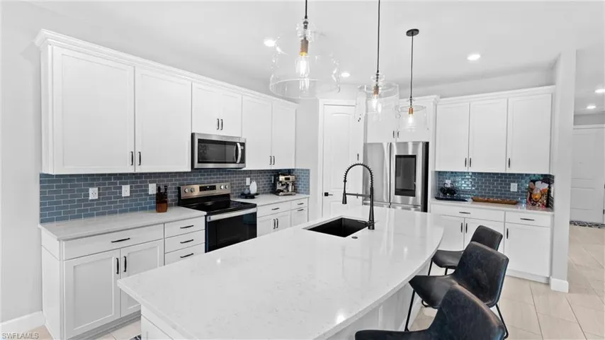 3898  Spotted Eagle  WAY, Fort Myers, FL 33966