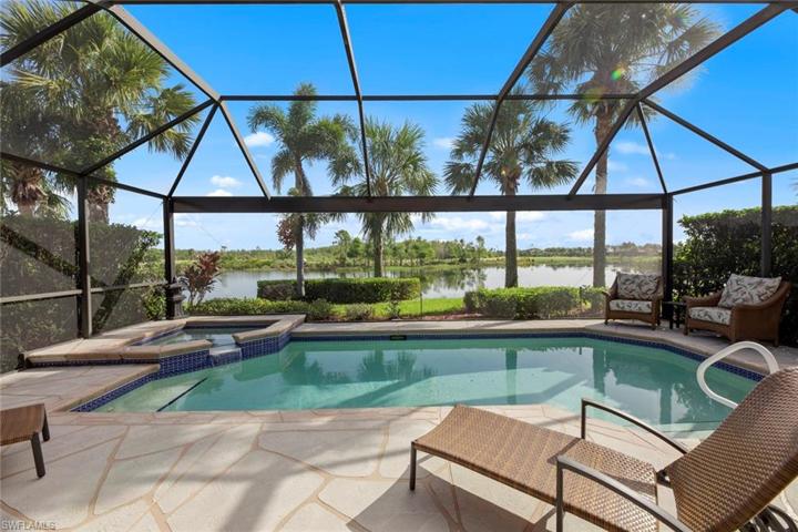 Amazing View of Pool.Spa.Waterfall.Golf Course thru FULL VISION screen