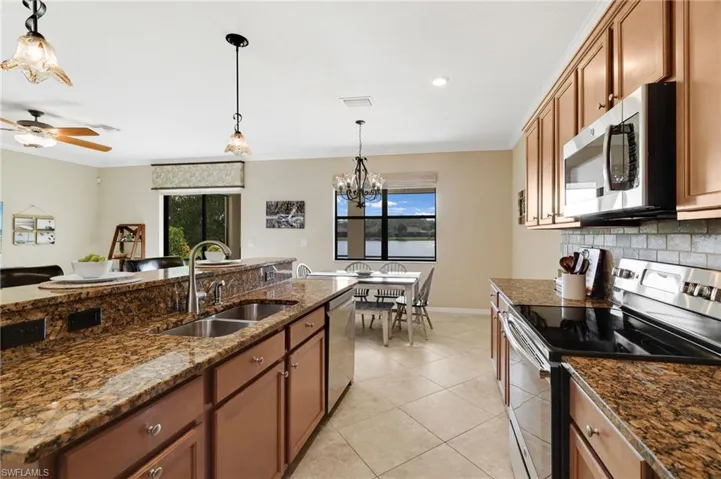 11000 Cherry Laurel Dr, Fort Myers, Florida 33912