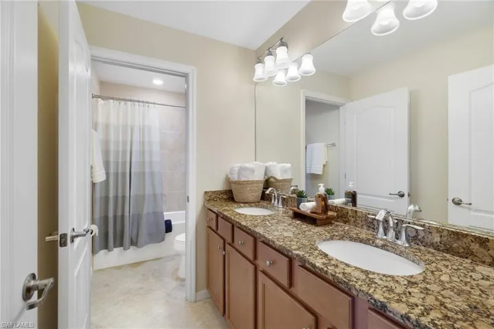 11000 Cherry Laurel Dr, Fort Myers, Florida 33912