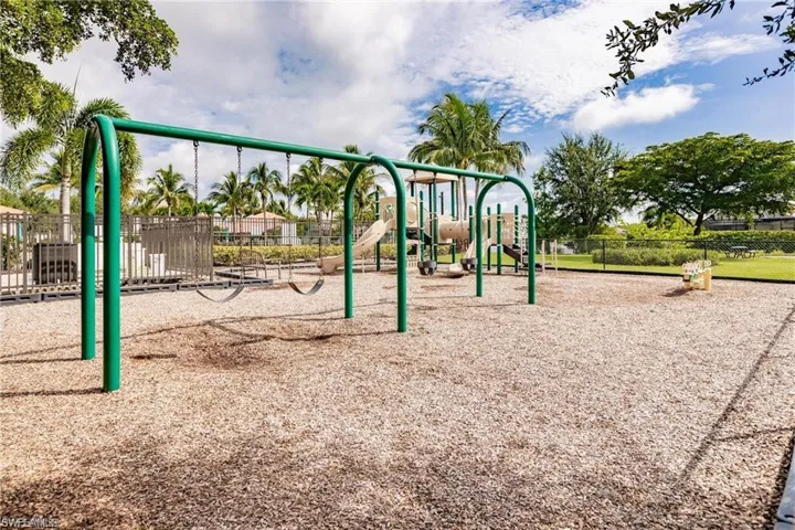 11000 Cherry Laurel Dr, Fort Myers, Florida 33912