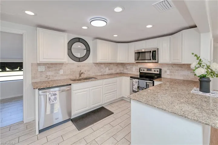 18090  Matt  RD, North Fort Myers, FL 33917