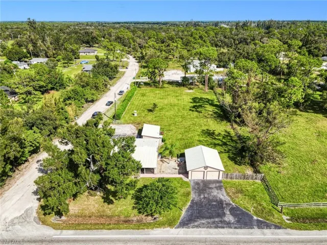 18090  Matt  RD, North Fort Myers, FL 33917