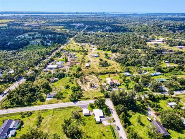 18090  Matt  RD, North Fort Myers, FL 33917