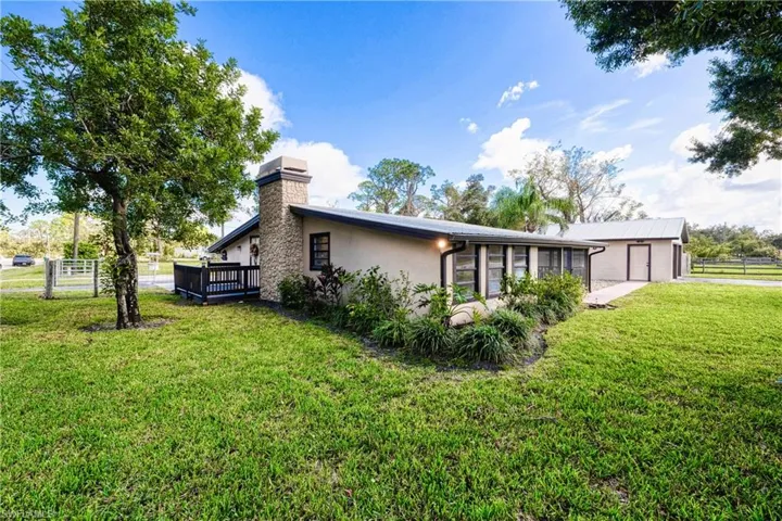 18090  Matt  RD, North Fort Myers, FL 33917