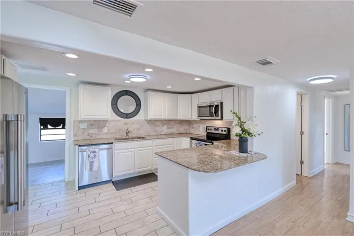 18090  Matt  RD, North Fort Myers, FL 33917