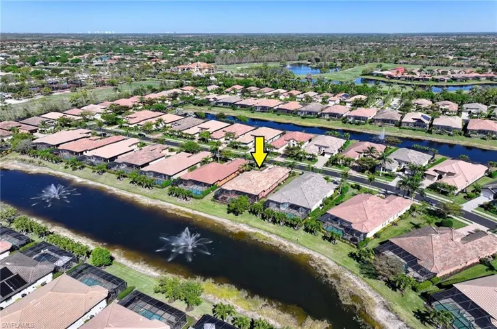 7348  Lantana  WAY, Naples, FL 34119