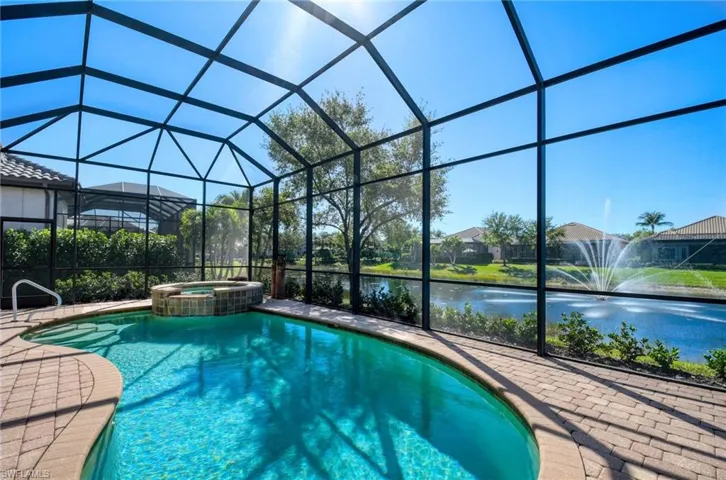 7348  Lantana  WAY, Naples, FL 34119