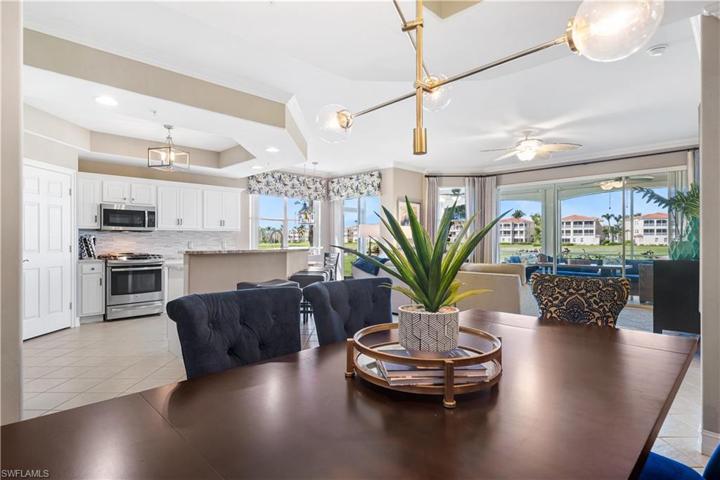 From your formal dining space you STILL have awe inspiring views!