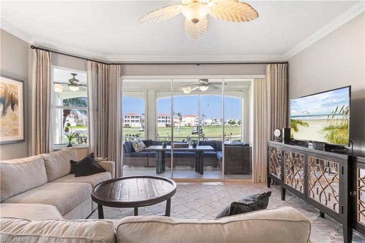 Relax either inside this soothing living space or on your lanai to watch all the activity!