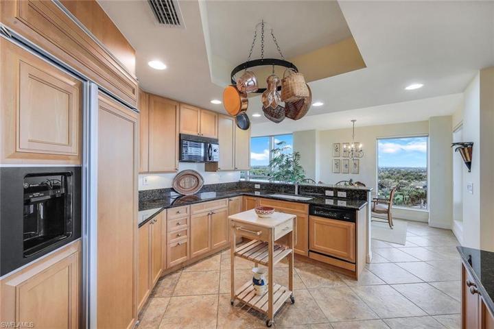 The kitchen is the heart of the home and the placement of this kitchen within the home truly reflects this sentiment. Even the kitchen offers gorgeous views!