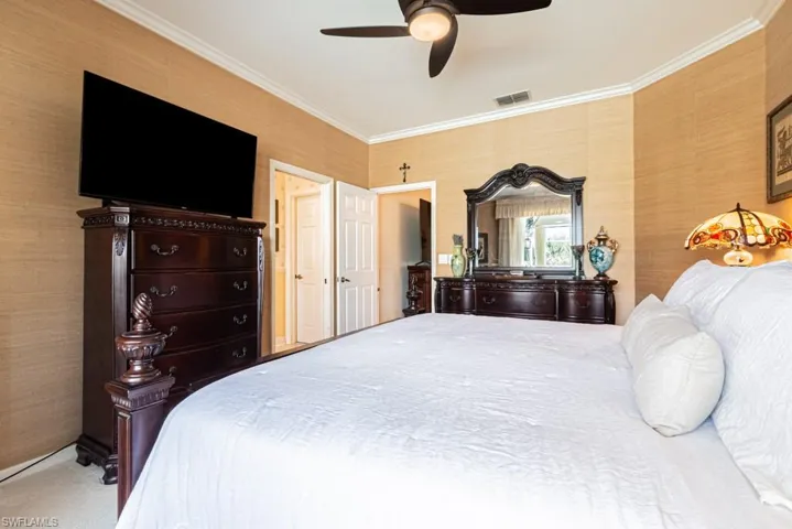 2037  Crestview  WAY, Naples, FL 34119