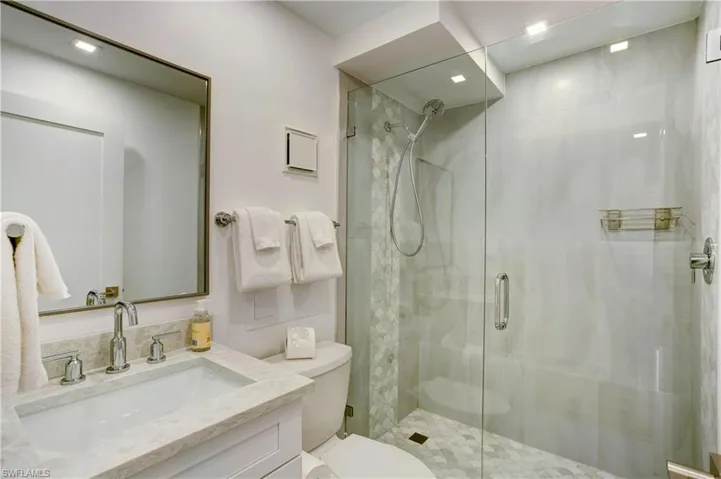 Guest bathroom located next to the guest bedroom.