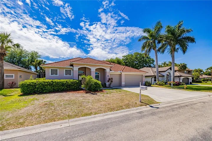 12803 Vista Pine Cir, Fort Myers, Florida 33913