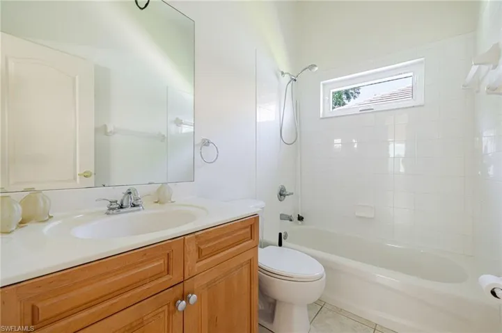 Middle bath #2