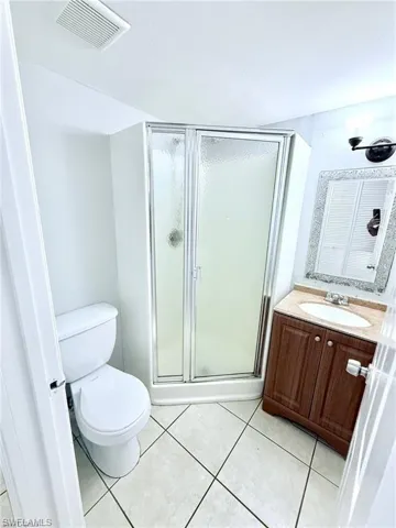 1420 Green Valley Cir 802, Naples, Florida 34104