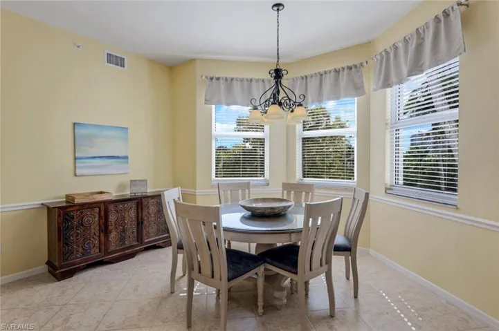 460  LAUNCH  CIR, Naples, FL 34108
