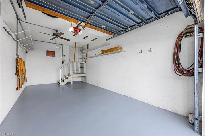 675  Wiggins Lake  DR, Naples, FL 34110