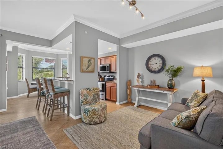 9727 Acqua Ct 433, Naples, Florida 34113