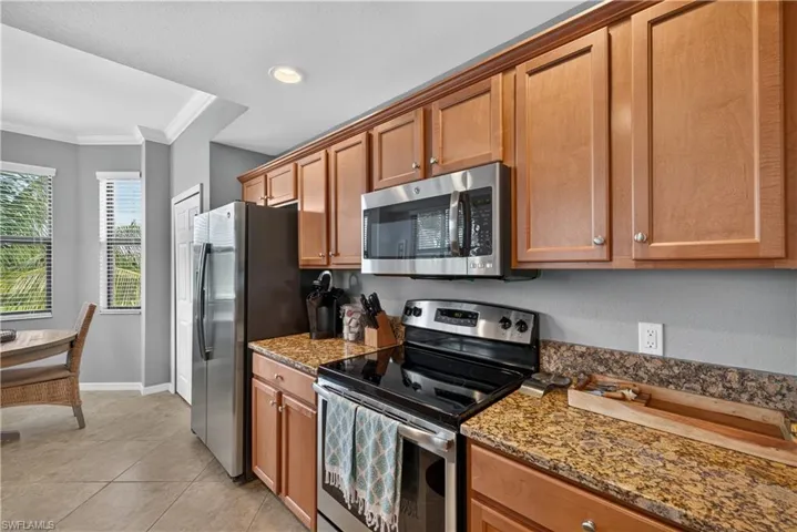 9727 Acqua Ct 433, Naples, Florida 34113