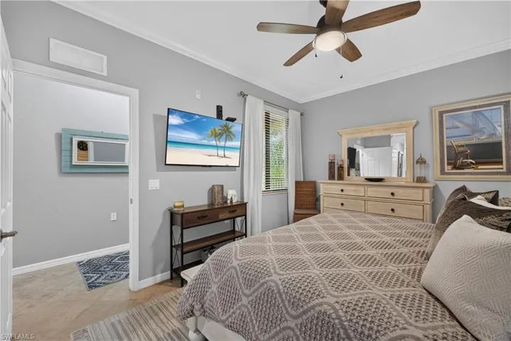 9727 Acqua Ct 433, Naples, Florida 34113