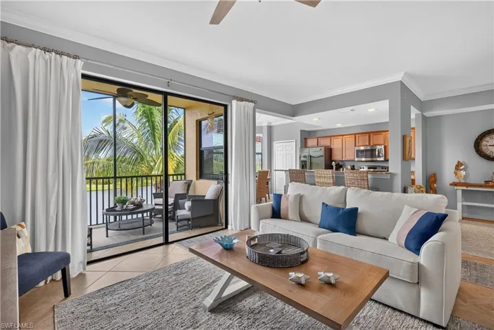 9727 Acqua Ct 433, Naples, Florida 34113