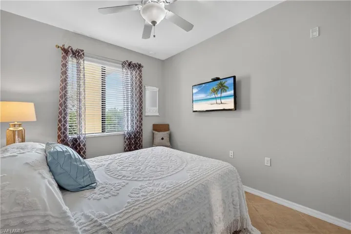 9727 Acqua Ct 433, Naples, Florida 34113