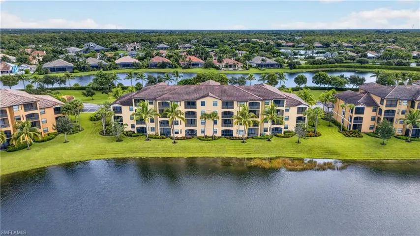 9727 Acqua Ct 433, Naples, Florida 34113